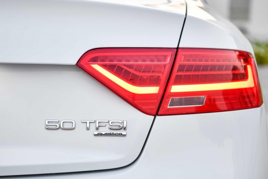 Audi 純正 50 TFSI リア エンブレム (S) 50TFSI